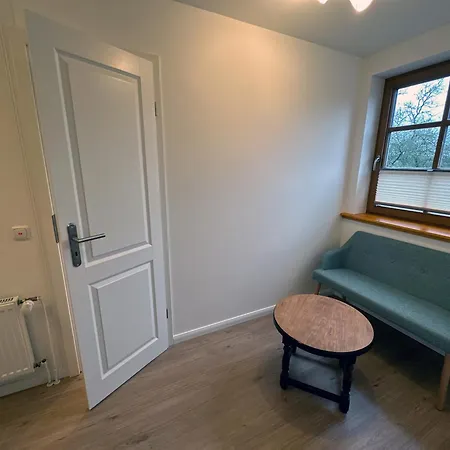 Lassen Hof 01 Bienenstock